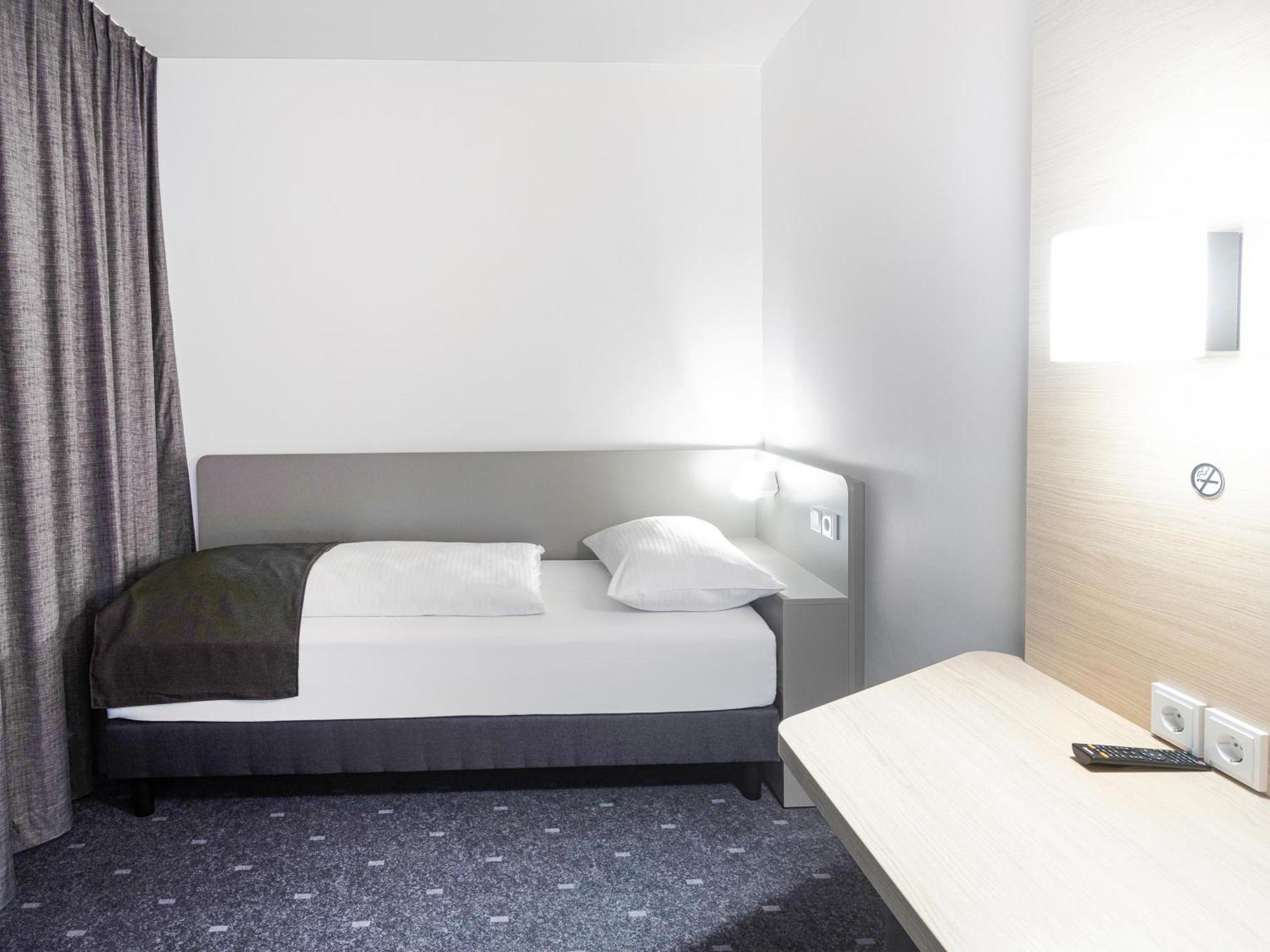 B&B Hotel Dessau Εξωτερικό φωτογραφία